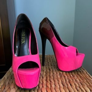 Shoe Dazzle Ombré Pink Heels 6